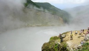 Boiling-Lake.jpg