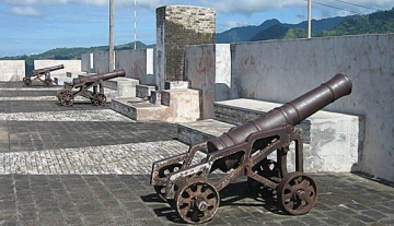Fort--Charlotte-2.jpg