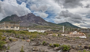 Soufriere-Hills-Volcano2.jpg